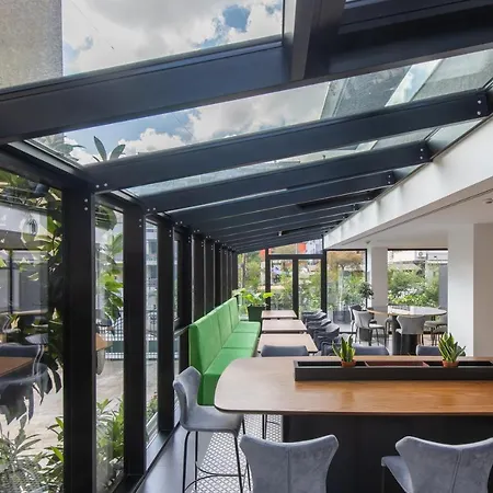 Moncafe Boutique & Hotel Tirana