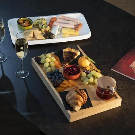 Moncafe Boutique & Hotel Tirana