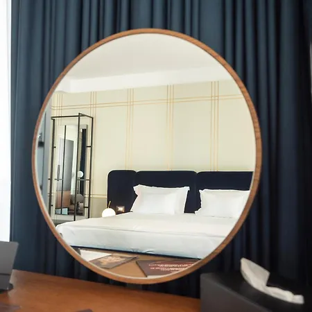 Hotel Moncafe Boutique & Tirana