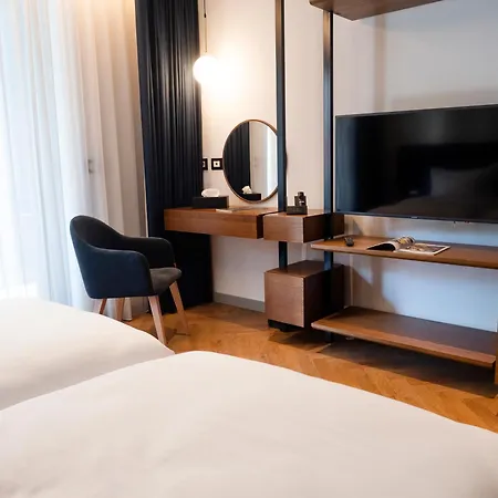 Moncafe Boutique & Hotel 4*