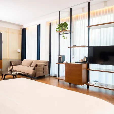 Hotel Moncafe Boutique & Tirana