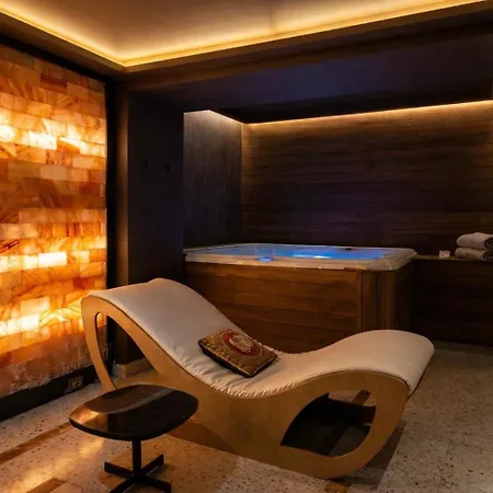 Hotell Gondola & Tirana