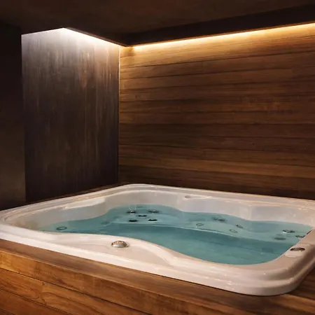 Gondola & 4* Tirana