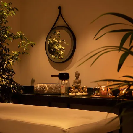 Hotel Moncafe Boutique &