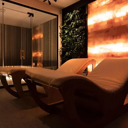 Moncafe Boutique & 4* Tirana