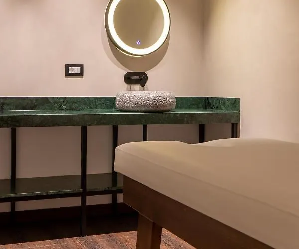 Alla Gondola Hotel & Spa Tirana 4* Tirana